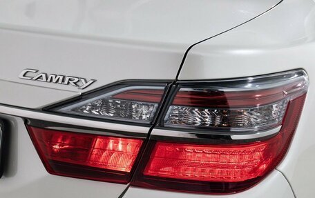 Toyota Camry, 2017 год, 2 400 000 рублей, 22 фотография