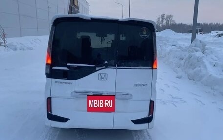 Honda Stepwgn IV, 2015 год, 1 890 000 рублей, 6 фотография