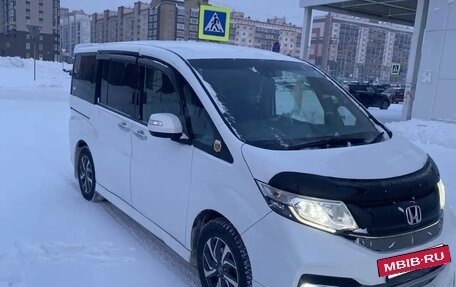 Honda Stepwgn IV, 2015 год, 1 890 000 рублей, 3 фотография