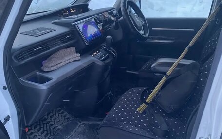 Honda Stepwgn IV, 2015 год, 1 890 000 рублей, 11 фотография