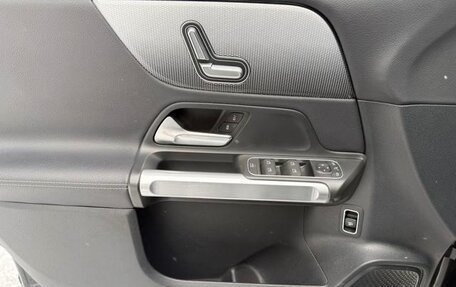 Mercedes-Benz GLB, 2022 год, 2 480 000 рублей, 15 фотография