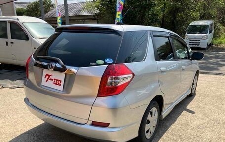 Honda Fit Shuttle I рестайлинг, 2013 год, 890 000 рублей, 4 фотография