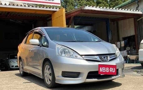 Honda Fit Shuttle I рестайлинг, 2013 год, 890 000 рублей, 2 фотография