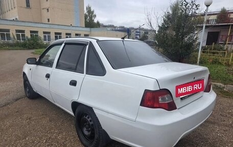 Daewoo Nexia I рестайлинг, 2012 год, 180 000 рублей, 2 фотография