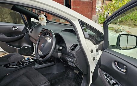 Nissan Leaf I, 2017 год, 1 250 000 рублей, 8 фотография