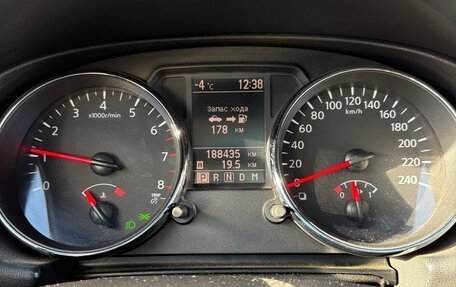 Nissan Qashqai, 2010 год, 890 000 рублей, 8 фотография