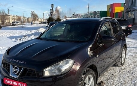 Nissan Qashqai, 2010 год, 890 000 рублей, 2 фотография