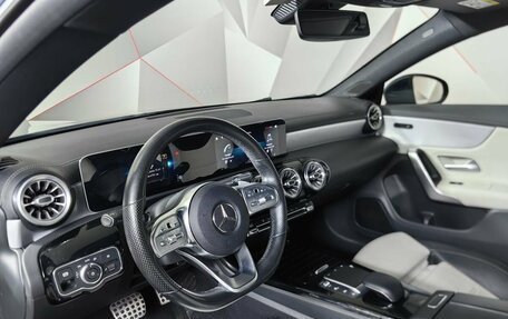 Mercedes-Benz CLA, 2020 год, 3 300 000 рублей, 19 фотография