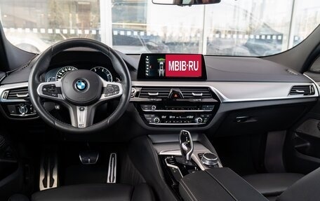 BMW 6 серия, 2018 год, 3 950 000 рублей, 13 фотография