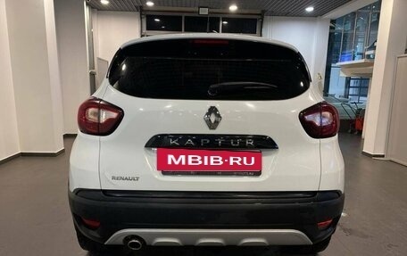 Renault Kaptur I рестайлинг, 2017 год, 1 385 000 рублей, 4 фотография