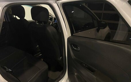 Renault Kaptur I рестайлинг, 2017 год, 1 385 000 рублей, 25 фотография