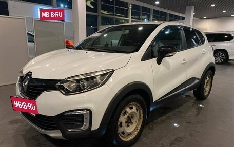 Renault Kaptur I рестайлинг, 2017 год, 1 385 000 рублей, 7 фотография