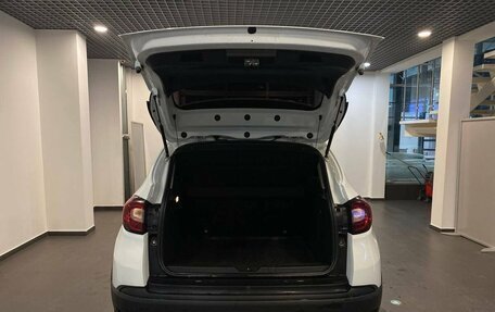 Renault Kaptur I рестайлинг, 2017 год, 1 385 000 рублей, 35 фотография