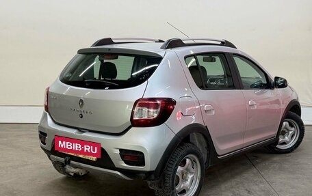 Renault Sandero II рестайлинг, 2015 год, 857 000 рублей, 2 фотография