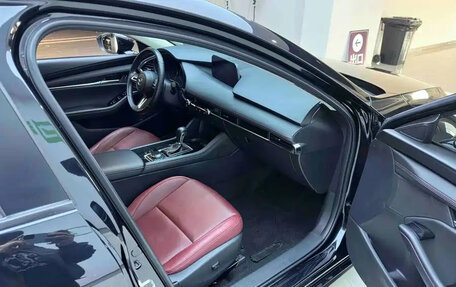 Mazda 3, 2022 год, 1 600 000 рублей, 16 фотография