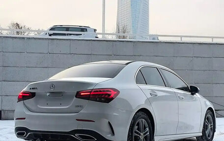 Mercedes-Benz A-Класс, 2022 год, 1 900 000 рублей, 8 фотография