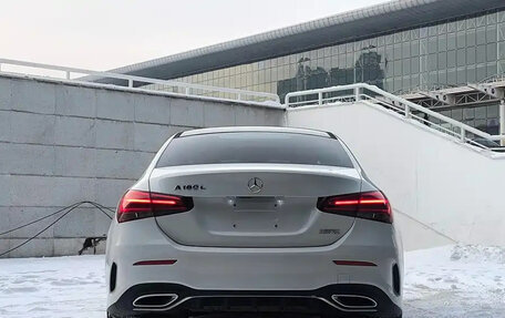 Mercedes-Benz A-Класс, 2022 год, 1 900 000 рублей, 7 фотография