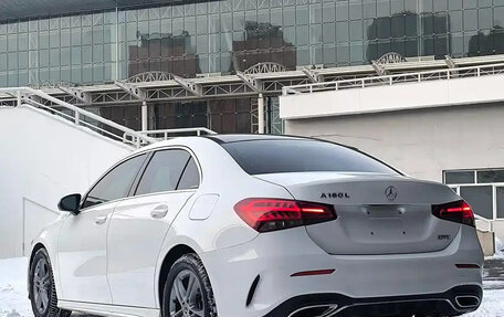 Mercedes-Benz A-Класс, 2022 год, 1 900 000 рублей, 5 фотография