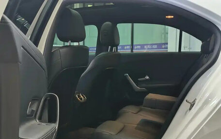 Mercedes-Benz A-Класс, 2022 год, 1 900 000 рублей, 12 фотография