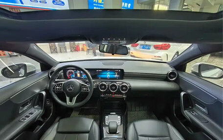 Mercedes-Benz A-Класс, 2022 год, 1 900 000 рублей, 19 фотография