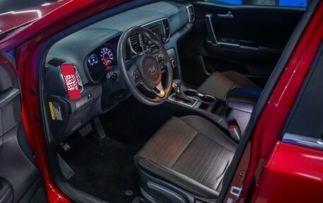 KIA Sportage IV рестайлинг, 2018 год, 2 220 000 рублей, 11 фотография