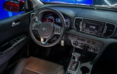 KIA Sportage IV рестайлинг, 2018 год, 2 220 000 рублей, 30 фотография
