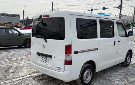 Toyota Town Ace IV, 2017 год, 1 650 000 рублей, 4 фотография