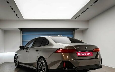 BMW 5 серия, 2025 год, 7 900 000 рублей, 4 фотография