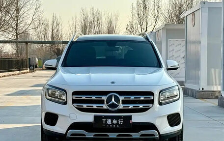 Mercedes-Benz GLB, 2021 год, 2 100 000 рублей, 2 фотография