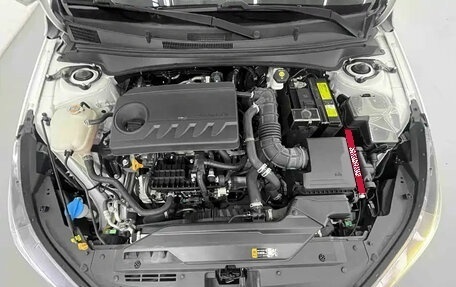 Hyundai Elantra, 2022 год, 1 400 000 рублей, 19 фотография