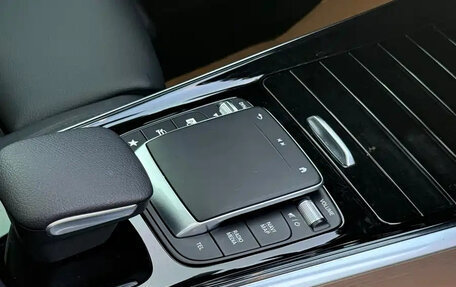 Mercedes-Benz GLB, 2021 год, 2 100 000 рублей, 15 фотография