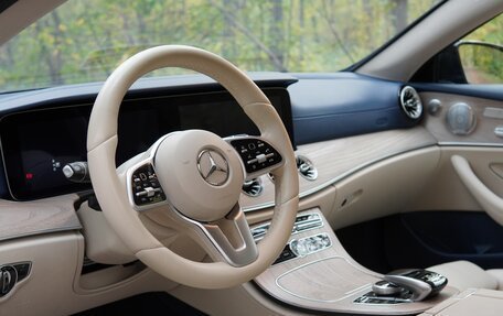 Mercedes-Benz E-Класс, 2018 год, 3 599 900 рублей, 5 фотография