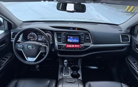 Toyota Highlander III, 2014 год, 2 900 000 рублей, 2 фотография