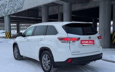 Toyota Highlander III, 2014 год, 2 900 000 рублей, 6 фотография