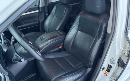 Toyota Highlander III, 2014 год, 2 900 000 рублей, 18 фотография