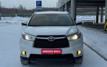 Toyota Highlander III, 2014 год, 2 900 000 рублей, 3 фотография
