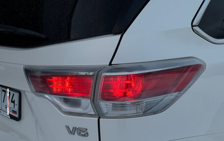 Toyota Highlander III, 2014 год, 2 900 000 рублей, 30 фотография