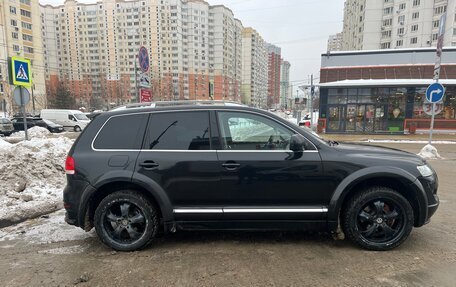 Volkswagen Touareg III, 2005 год, 1 500 000 рублей, 10 фотография