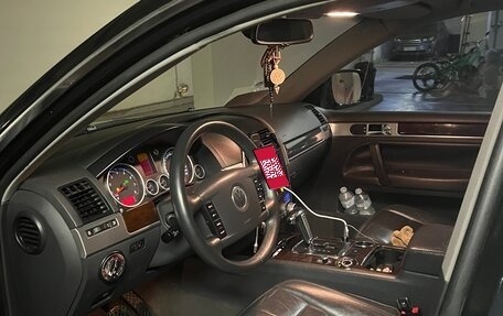 Volkswagen Touareg III, 2005 год, 1 500 000 рублей, 20 фотография