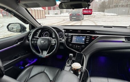 Toyota Camry, 2018 год, 1 999 000 рублей, 7 фотография