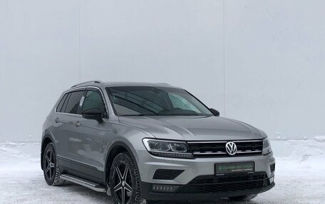 Volkswagen Tiguan II, 2019 год, 2 350 000 рублей, 3 фотография