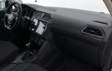 Volkswagen Tiguan II, 2019 год, 2 350 000 рублей, 9 фотография