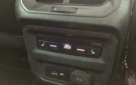 Volkswagen Tiguan II, 2019 год, 2 350 000 рублей, 12 фотография