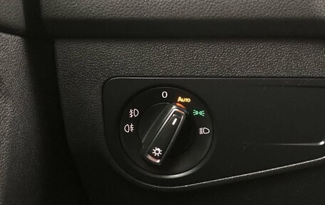 Volkswagen Tiguan II, 2019 год, 2 350 000 рублей, 18 фотография