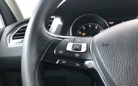 Volkswagen Tiguan II, 2019 год, 2 350 000 рублей, 19 фотография