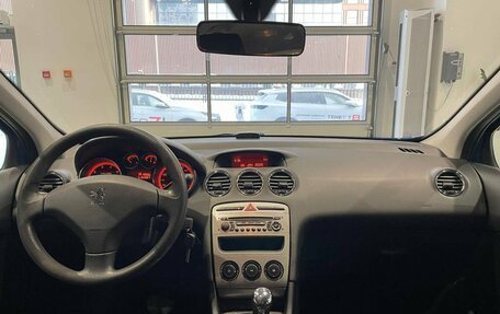 Peugeot 308 II, 2010 год, 525 000 рублей, 11 фотография