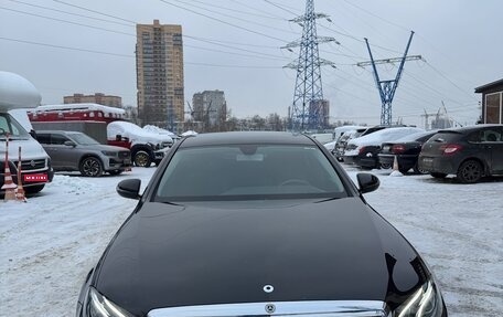 Mercedes-Benz E-Класс, 2018 год, 2 800 000 рублей, 1 фотография