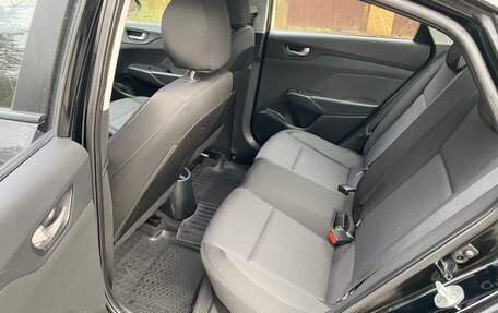 Hyundai Solaris II рестайлинг, 2017 год, 1 100 000 рублей, 7 фотография