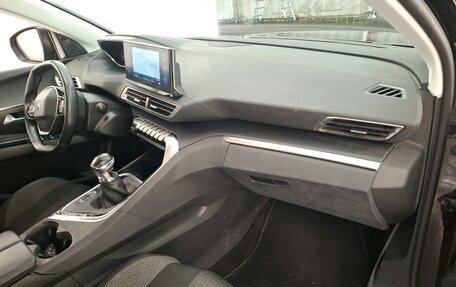 Peugeot 5008 II, 2021 год, 1 950 000 рублей, 3 фотография