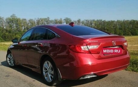 Honda Accord IX рестайлинг, 2019 год, 1 950 000 рублей, 8 фотография